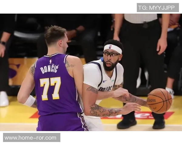 浓眉韧带损伤恢复期不明媒体人调侃谁敢冒险签下他